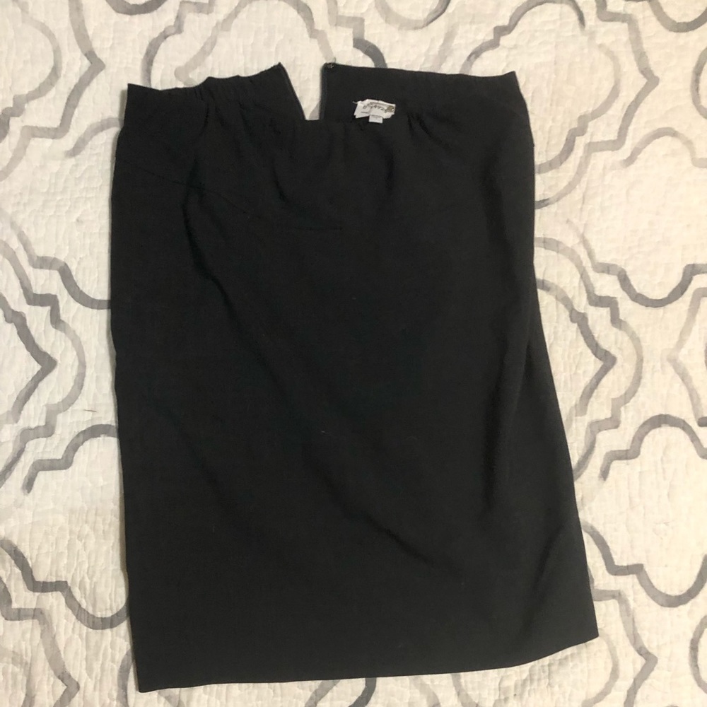 A Pea In The Pod black pencil skirt